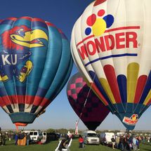 flying hot air balloons