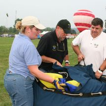 crew preparing balloon